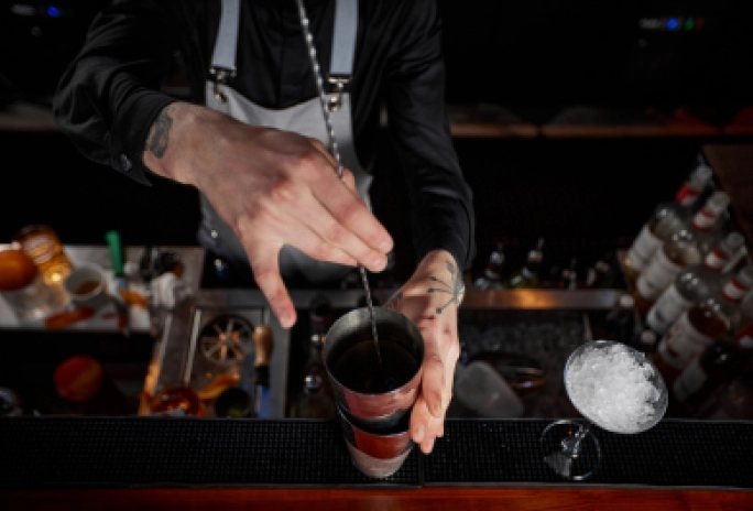 Esplora l'universo mixology